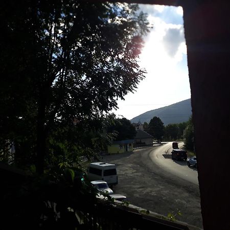 Над Вичов Volovets Ruang foto